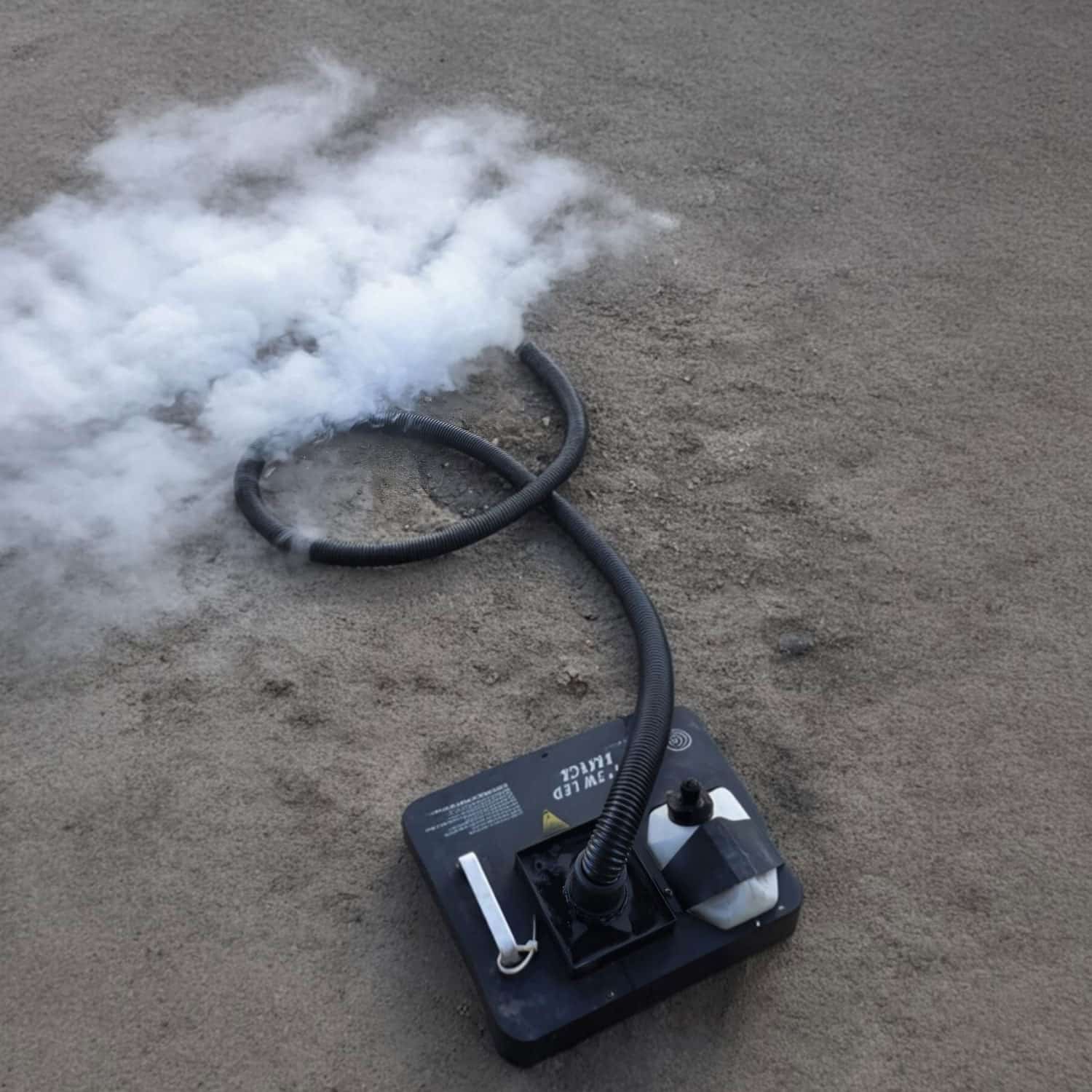 השכרת-מכונת-עשן.jpg השכרת מכונת עשן – תמונה 1