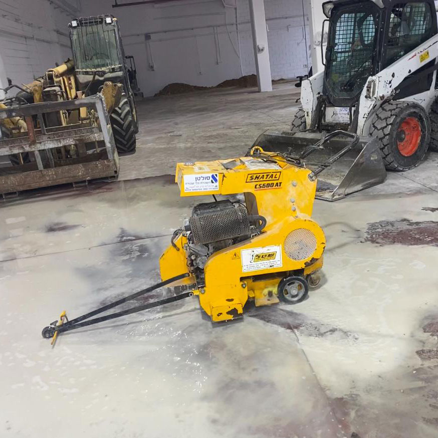 השכרת מסור בטון אספלט השכרת מסור בטון/אספלט ידני – חיתוך עמוק עד 16 ס"מ! תעלות, תיקוני כביש, יציקות. דחיפה עצמית, קירור מים, הדרכה מלאה – התקשרו ל-050-404-0895!