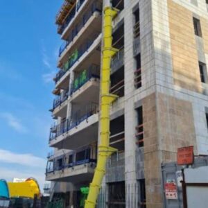 השכרת שרוולי פסולת בניין – פינוי בטוח מקומות גבוהות! ללא לכלוך, ללא סכנה. תמ"א 38, שיפוצים, הריסה – הדרכה מלאה – התקשרו ל-050-404-0895!