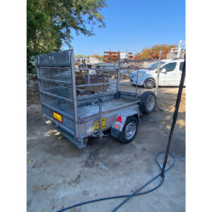 השכרת נגרר קטן 750 ק"ג – 2.5×1.5 מטר, סולמות + רמפה! הובלה קלה לריהוט, ציוד גינה, כלים. רק 150 ₪ ליום – התקשרו ל-050-404-0895!